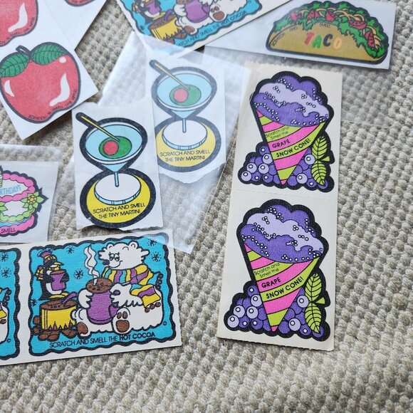 16 VINTAGE 1980s Natural Scratch & Sniff Stickers Mello Smellos Lot Still Smell - Picture 5 of 7